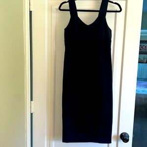 Truly like new Banana Republic fitted and black v-neck sleeveless dress